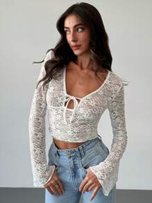 SHEIN Privé Áo cánh ren xuyên thấu cổ chữ V gợi cảm cỡ lớn, dáng vẻ hẹn hò lãng mạn, áo tay chuông - trắng - Xem 8