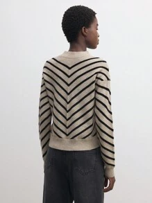 BizChic 卡其色毛衣、时尚通勤上衣、女士假日毛衣、女士通勤服装、圣诞服饰