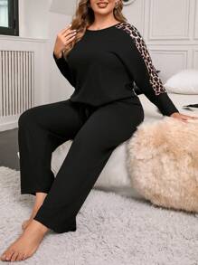 Plus Size Leopard Print Patchwork Batwing Sleeves Waffle Pajama Set