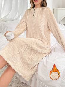 女士绒面提花半扣休闲圆领长袖连衣裙家居服，适合秋冬季节，舒适保暖，蓬松柔软，睡衣款式。