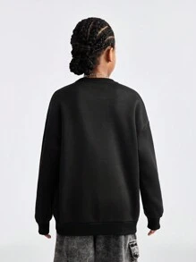 SHEIN Tween Girls' Letter & Figure Print Round Neck Drop Shoulder Long Sleeve Sweatshirt In Black, Autumn - Black - View 2