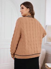 Modelyn Áo cánh thường ngày cổ tròn tay dài cài nút phía trước cỡ lớn màu tương phản - Màu Khaki - Xem 2