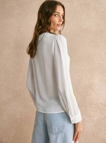 Poéselle 女士秋季撞色蕾丝灯笼袖宽松优雅衬衫，2024秋冬装 - 白色 - 查看 7