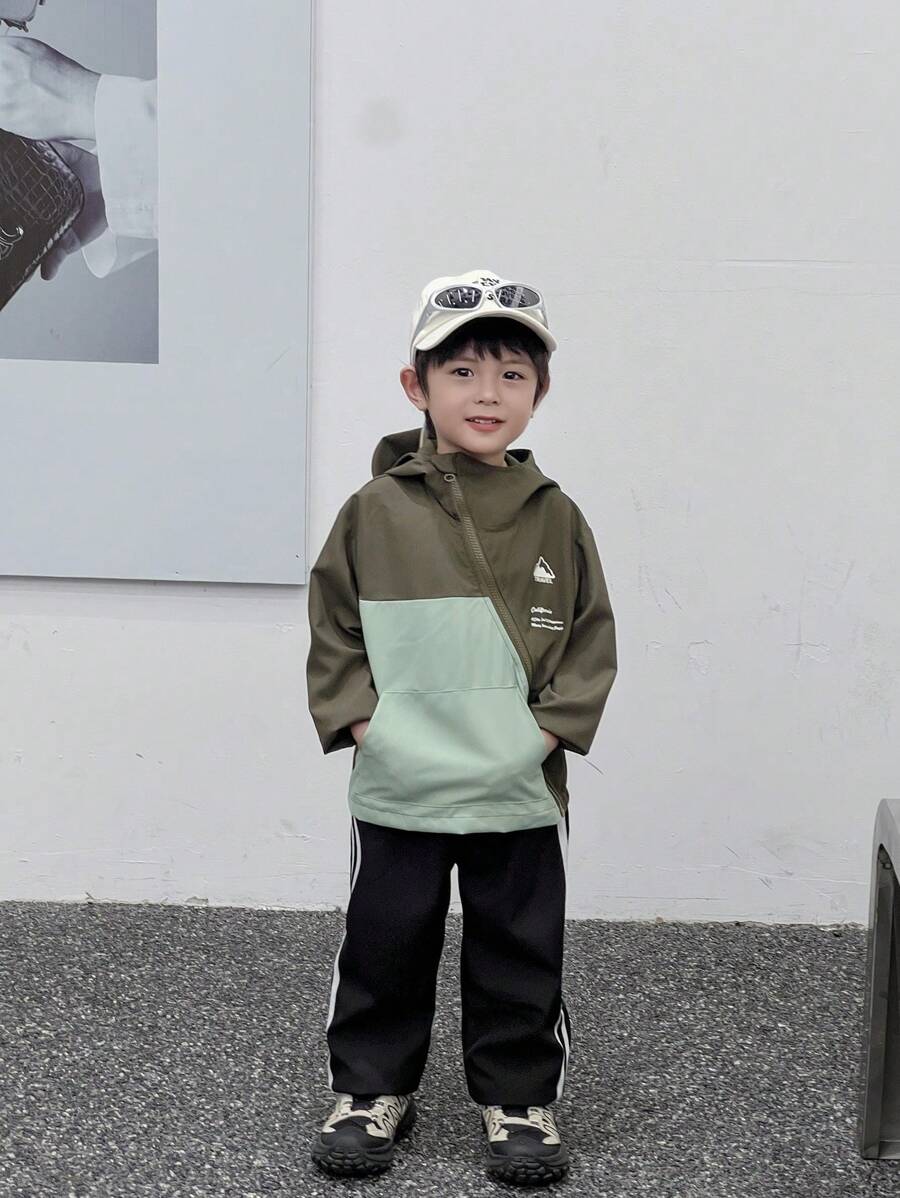 SHEIN 1 件年轻男孩山峰与字母印花连帽长袖夹克,带口袋,休闲透气,适合户外、旅行、学校、秋冬季 - 軍綠色 - 查看 1