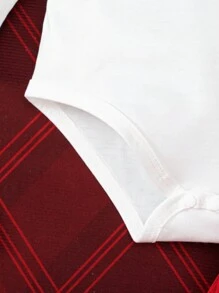 SHEIN Bộ 3 món cho bé gái: Áo liền quần dài tay in chữ + Chân váy lưới màu đỏ tương phản + Băng đô nơ, dành cho Giáng sinh - Đỏ - Xem 4