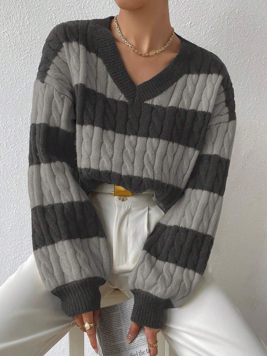 Chiquease 女士条纹 V 领落肩长袖休闲宽松套头毛衣，秋冬 - 灰色 - 查看 1
