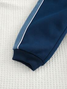 Cozy Pixies Bộ 2 áo hoodie tay dài cổ tròn màu tương phản Jacquard cho bé trai và quần dài cạp chun - Nhiều màu - Xem 5