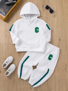 SHEIN 2 件/套年轻男孩休闲校园风格舒适时尚宽松连帽衫，带贴饰和裤子，适合基本款连帽衫、超大号运动衫、白色运动衫、年轻男孩服装、返校、日常穿着、户外、运动、秋冬季