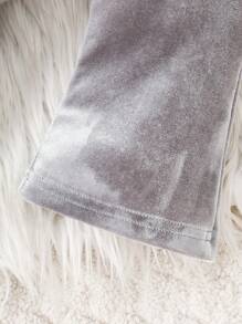 SHEIN 2 件套女婴爱心与字母刺绣拉链连帽衫和裤子套装 - 灰色 - 查看 4