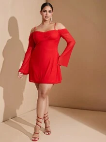 SHEIN BAE 大尺碼女款紅色秋季70年代風緞面派對洋裝，萬聖節網紗大翻領細肩帶蕾絲拼接透視袖迷你洋裝 - 紅色 - 查看 4