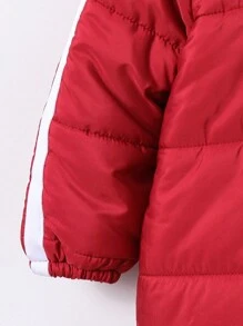 SHEIN 1 pieza Abrigo con capucha acolchado rojo oversize de manga ancha para niños pequeños, ropa de abrigo casual cálida adecuada para viajes, escuela y ocasiones diarias en otoño e invierno
