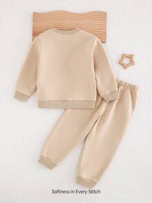 Cozy Pixies 2 件装小男孩恐龙印花柔软针织圆领套头连帽衫和抽绳裤套装