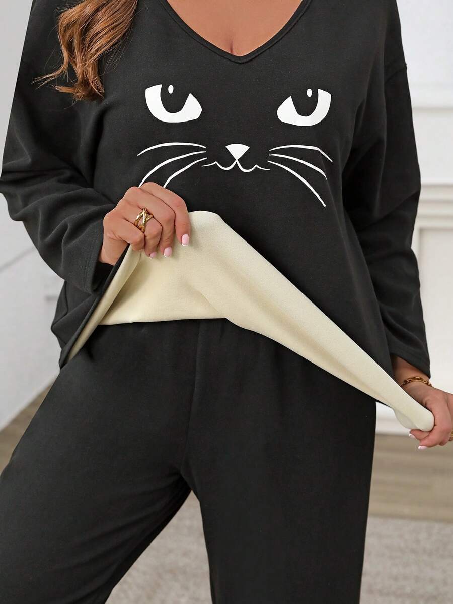 SHEIN LUNE Plus Size 2pcs Set: Cartoon Print V-Neck Drop Shoulder Loose Fleece T-Shirt And Relaxed Fit Pants, Autumn/Winter - Black - View 1