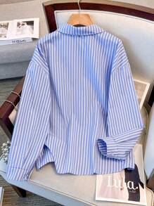 SHEIN Clasi Camisa casual de manga larga con botones delanteros, cuello y estampado minimalista de corazón en talla grande
