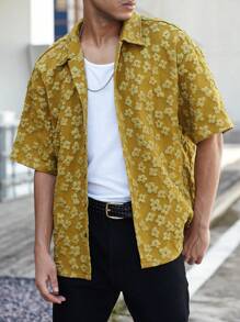 Manfinity Hypemode Summer Men's Oversized Mustard Yellow Woven Dobby Relaxed Fit Casual Short Sleeve Shirt, For Boyfriend Gift, Going Out - Yellow - View 4
