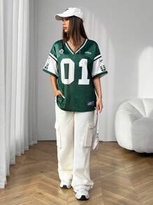 SHEIN PETITE Áo thun bóng đá có đồ họa số thể thao dành cho nữ - màu xanh lá - Xem 5