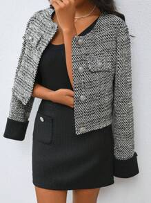 Chiquease 女士优雅全印花翻盖细节撞色袖口短款大衣 - 黑色 - 查看 5