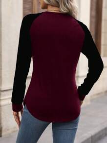 SHEIN LUNE 女士休闲撞色插肩袖长袖T恤，适合秋季日常穿着，也适合春秋季穿着。 - 彩色 - 查看 2