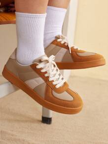 CUCCOO EASI Women's Fashion Retro Casual Athletic Sneakers With Geometric Design, Lace-Up Round Toe Low-Top Slip-On Skateboard Shoes, Suitable For Daily Life, Vacation, And All-Season Wear Fall Tainers