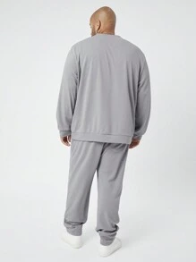 Manfinity NXTstreet Set de 2 piezas de sudadera de cuello redondo y pantalones de punto de talla grande para hombres
