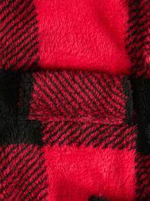 SHEIN Explorewe Tween-Mädchen 3-teiliges Set: Karierte Langarmjacke mit Kragen, geripptes Langarmoberteil mit Rollkragen und gerippte Schlaghose in Uni für Weihnachten