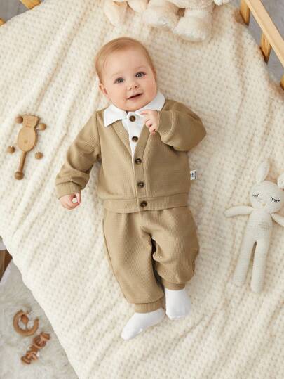 SHEIN 2 件套新生男婴/女婴秋冬可爱二合一拼色领上衣和松紧腰卡其裤套装，适合生日派对、圣诞派对、正式场合、典礼