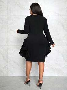 Slaydiva 大码 1 件女式荷叶边修身连衣裙 - 黑色 - 查看 2