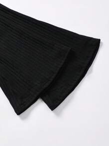 SHEIN Explorewe Tween-Mädchen 3-teiliges Set: Karierte Langarmjacke mit Kragen, geripptes Langarmoberteil mit Rollkragen und gerippte Schlaghose in Uni für Weihnachten