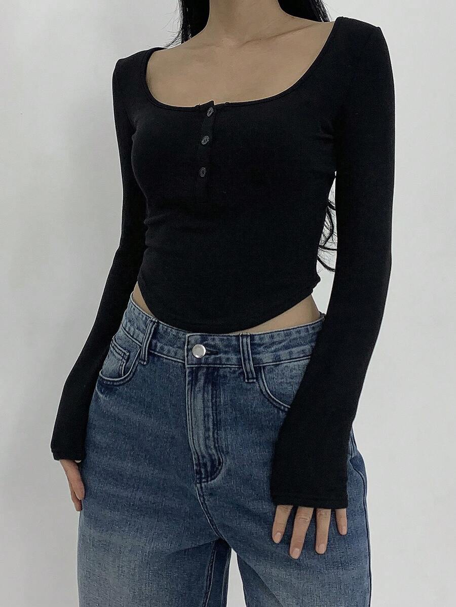 DAZY Camiseta casual de manga larga de unicolor con botones para mujer, top negro de otoño - Negro - Ver 1