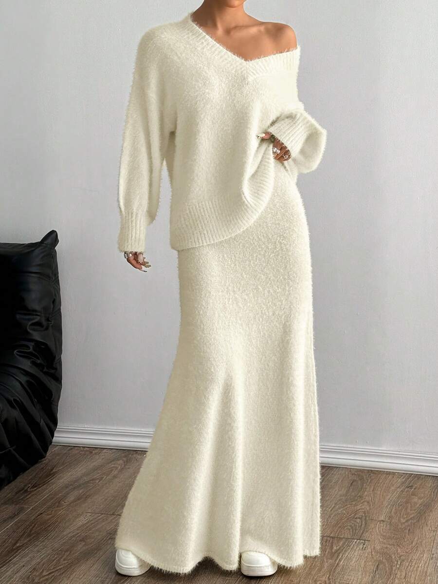 Flirla Set de 2 piezas: Blusa casual de manga larga y cuello en V de color liso y falda evasé - Beis - Ver 1