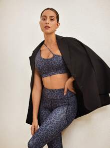 Activina Bra Olahraga Wanita Motif Leopard dengan Detail Berongga, Kasual untuk Pemakaian Sehari-hari - Hitam - View 5