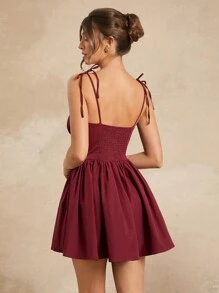 L'Amorae 秋季女装，女士浪漫酒红色纯色前系带和褶皱胸围喇叭下摆可调节系带迷你连衣裙。适合日常穿着、外出、音乐会、节日、派对、夜间外出、休闲穿着 - 酒紅色 - 查看 3