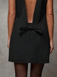 SHEIN BAE Black Summer Elegant Night Out Women Backless Bow Decoration Mini Dress,Old Money Style Office Siren Teacher Outfits,Business Christmas Work Clothes - Black - View 3