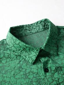 Manfinity LEGND Men's Casual All-Over Print Long Sleeve Shirt, Autumn