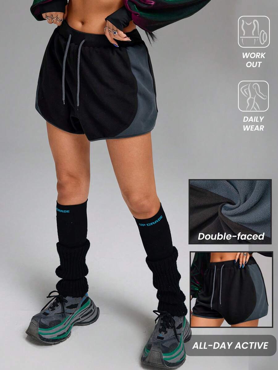 Innovista Pantaloni scurți sport confortabili din fleece, în culori contrastante, cu șnur, cu colanți încorporați, anti-iritație 2 în 1, cu interior elastic, îmbrăcăminte sportivă în strat dublu, haine de antrenament zilnice, sport, yoga, pilates, HIIT, antrenament, îmbrăcăminte sport, toamnă, motociclism, confort, mișcare, cardio, box, ciclism, cross fit, paddleboard, exerciții în aer liber, TT sănătos, viral, IG, Reel Ready, FYP, INSTA