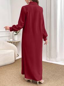 Al Najma Váy Abaya dài màu đỏ tía thanh lịch dành cho nữ, trang trí hoa 3D, cài nút phía trước, mùa xuân thu, váy Ả Rập dài tay thanh lịch, giản dị - Màu Đỏ Sâu - Xem 2