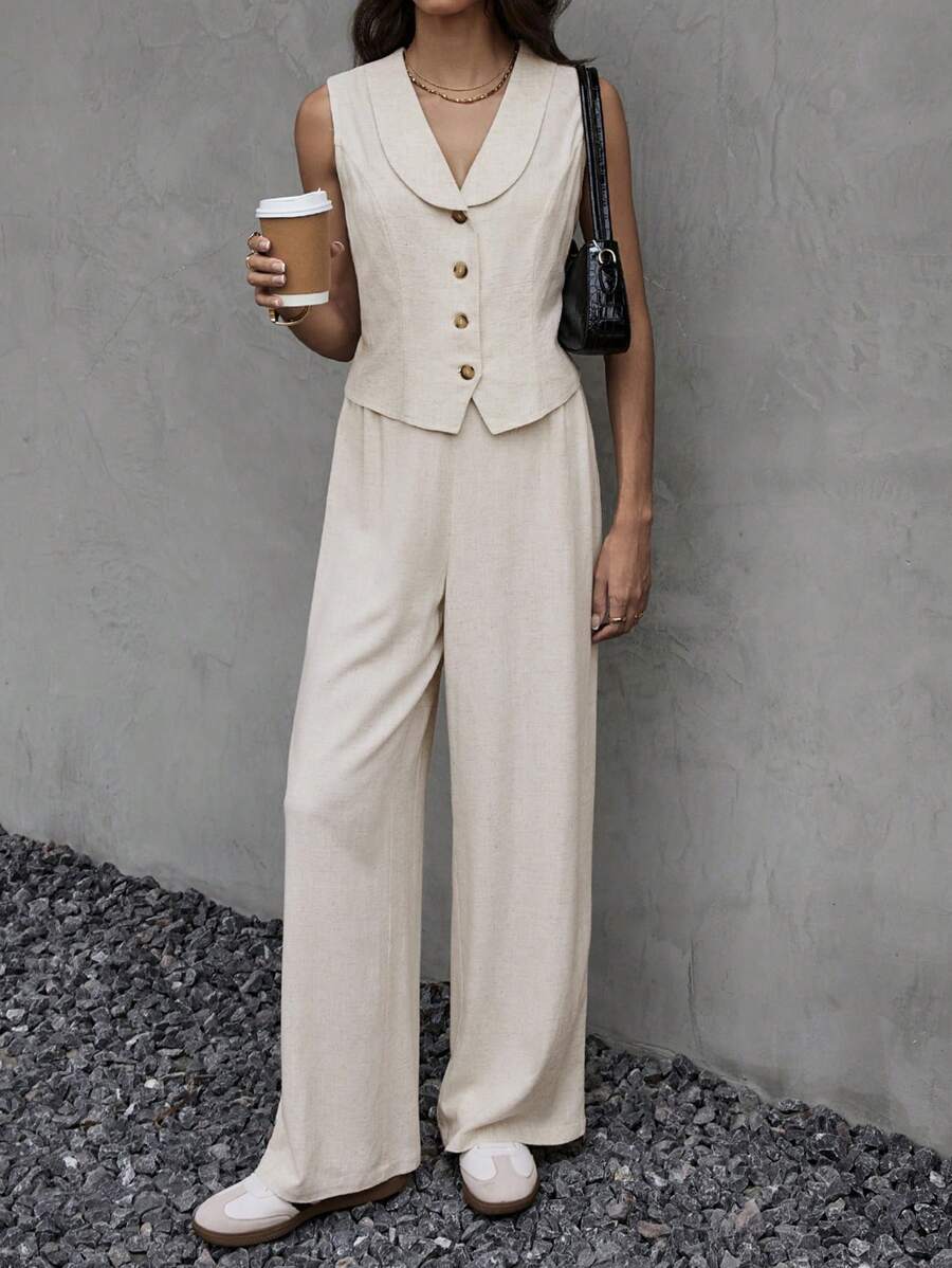 SHEIN Frenchy 2 件女式圆领纽扣前背心和休闲裤套装、无袖西装领背心和直筒裤套装、返校节套装、女式纽扣衬衫 2 件套、白色两件套、女士套装、秋季服装、冬季女士套装、内外均可穿着、商务休闲女装、老钱风格套装、商务女装、秋季两件套、职业上衣 2 件套、上衣和裤子套装 - 杏色 - 查看 1