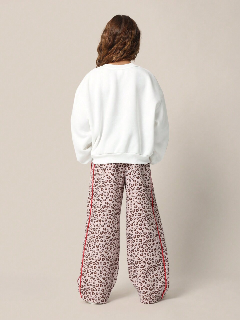 Tween Girls Regular Fit New York Printed Sweatshirt And Loose Fit Leopard Print Pant 2 Piece Set