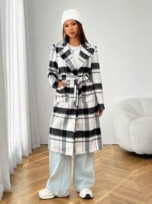 SHEIN PETITE Autumn And Winter Black And White Plaid Mid-Length Fitted Woolen Jacket