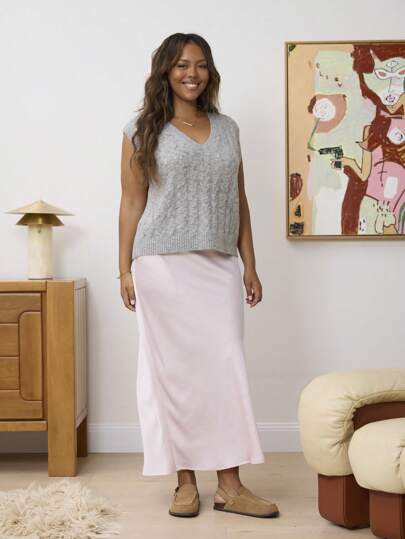 Aralina Plus Size Curve Texturerad Mysig Kabel Ärmlös Stickad V-ringad Väst