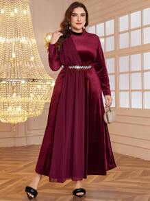 Modelyn 勃艮第红色加大码优雅天鹅绒和雪纺羽毛装饰长袖 A 字裙，常规款式，秋冬女士装长款晚礼服 - 酒紅色 - 查看 3