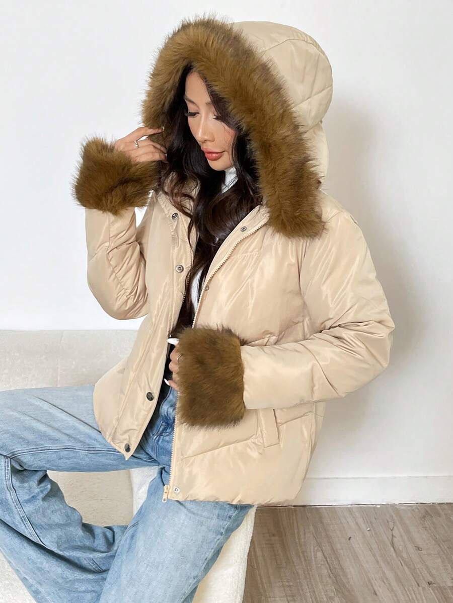SHEIN EZwear Áo khoác lông vũ dày cổ vá màu mơ mùa đông mới có mũ trùm đầu ngắn - Màu be - Xem 1