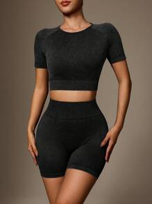 Easithlete Women Plain Round Neck Short Sleeve Top And Shorts Sports Set/Seamless/High Waist - Dark Grey - View 3