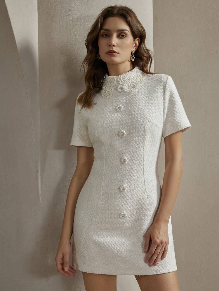 Elegant Middle-Aged Women's Christmas Lace Collar Textured Pearl Button Decor Dress