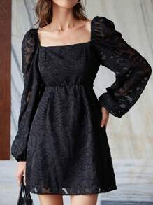 GENKIRA 法式精致方领泡泡袖镂空面料腰部修饰短款长袖连衣裙 - 黑色 - 查看 6