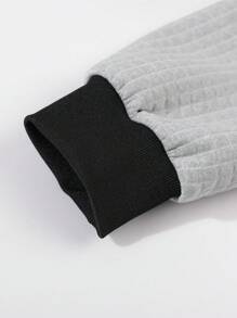 Manfinity Homme 1 Stück Herren einfarbige Kapuzenjacke mit Buchstaben-Applikation, Knopfverschluss, lässig, Langarm, Herren Jacke, Herbst- und Winterkleidung, Winterjacke für Herren, graue Jacke, Jacquard-Gewebe, Freundin-Geschenke