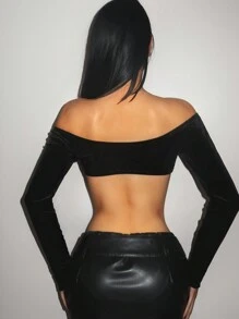 SHEIN ICON Fitted Velvet Material Asymmetric Metal Mix Off Shoulder Cropped Top