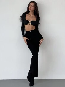 Aloruh Áo thun đen tay dài siêu ngắn trang trí ôm sát hiện đại cho nữ - màu đen - Xem 4