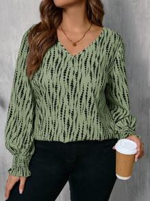 SHEIN LUNE Plus Size Allover Print V-Neck Lantern Sleeve Blouse Fall Women Clothes, Casual Everyday Wear Green Holiday Outfit,