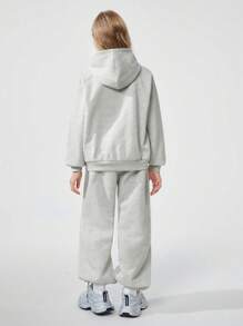 SHEIN 2 Peças Conjunto de Moletom com Capuz e Calça de Cor Sólida Casual para Meninas Pré-Adolescentes - Cinza - Visão 2